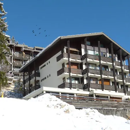 Avec Balcon Et Proximite Commerces - Fr-1-304-88 Apartment *